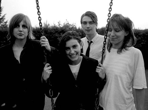 Elastica visszatérést sejtet: “Missed us?”