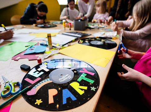 Elektronikus zenei kaland várja a családokat Berlinben