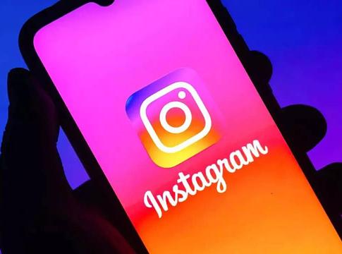 Instagram: végre átrendezhető a profilrács