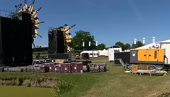 Kerti buliból 4000 fős hardstyle fesztivál lett