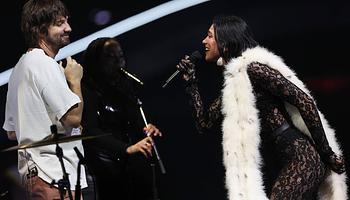 Dua Lipa beugrott a Tame Impala londoni O2-koncertjére, együtt adták a Houdini-t