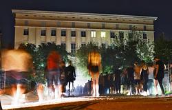 Megdrágult a berlini éjszaka: 25 euró lett az új belépőszint