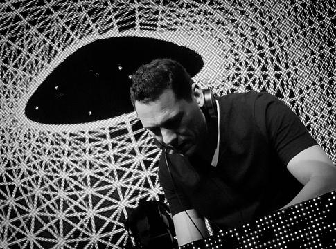 Tiësto visszatér a trance gyökereihez a ‘Bring Me To Life’ kislemezzel