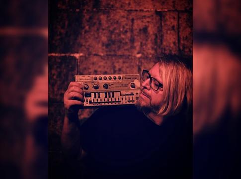 Robert Babicz, azaz Rob Acid: az acid-techno időtálló mestere