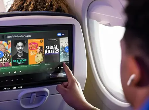Spotify a levegőben – új korszak a United Airlines fedélzeti szórakoztatásában