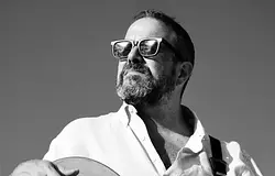 Elhunyt Raul Malo, a The Mavericks hangja