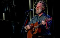 Lisa O’Neill az „Old Note”-tal búcsúzott Glen Hansardtól Dublinban