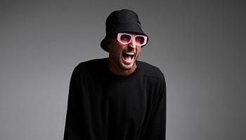 Megszületett FISHER második gyermeke