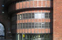 Új korszak az E-Werkben: techno szentélyből filmes kiállítótér