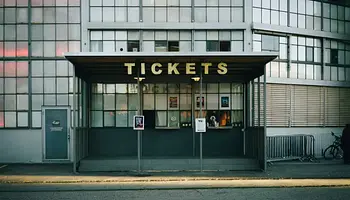 Nem csak botok: bírósági döntés tágítja a jegyüzérkedés elleni törvény hatókörét