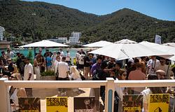 Yann Pissenem kapja az IMS Legends díjat az IMS Ibiza 2026-on