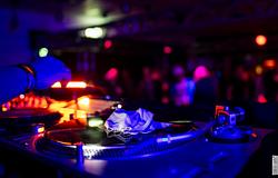 Közös nyilatkozattal zárult a Warehouse és Miss Djax konfliktusa