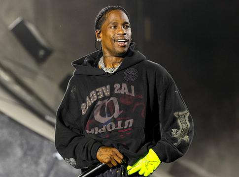 Travis Scott váratlanul félbeszakította a Leeds Fesztivál koncertjét