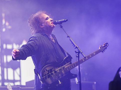 Ritkaságokkal és klasszikusokkal nyitotta 2026-os európai turnéját a The Cure a Primavera Soundon