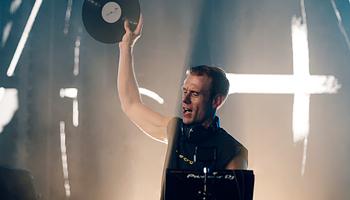 Armin van Buuren rövidfilmben vizsgálja a tánctér pszichológiáját