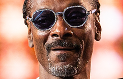 2027-ben érkezik a Snoop Dogg-film, megvan a premierdátum