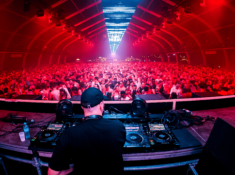 Raxeller: hardtechno érzelmekkel, trendek nélkül