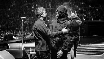 Oasis, Charli XCX és Fontaines D.C. is feltűnik az év legjobb zenei fotói között