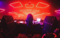 Nicole Moudaber kiadta a Twistin’ My Mind EP-t — a MOOD Records 100. megjelenése