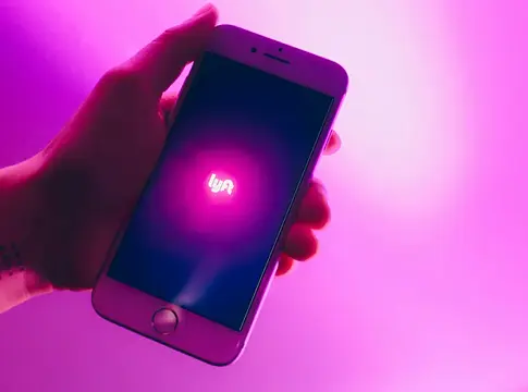 Az Oak View Group többéves partnerséget kötött a Lyfttel az amerikai helyszínek kiszolgálására