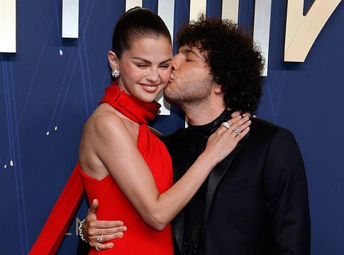 Selena Gomez és Benny Blanco Santa Barbarában mondták ki az igent