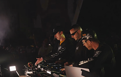 DJ Snake triplázott a Quasaron: trap-főműsor Pardon My French-móDRa a Coachellán