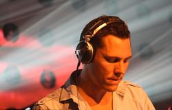 Tiësto megható pillanata: először lépett színpadra kislányával az EDC Orlandón