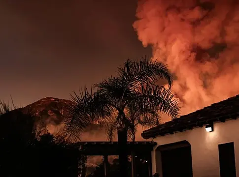 Vizsgálatot kérnek a FireAid koncert 100 millió dolláros adományának elosztása miatt