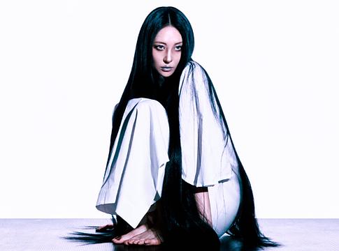 Sunmi horrorparódiával tér vissza – megérkezett a „Cynical” klip