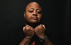 Kevin Knapp – Az őszinteség és groove mestere visszatért a ‘West Coast’-tal