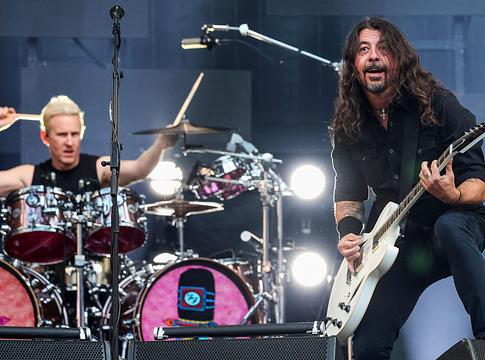 Dave Grohl részletesebben beszélt Josh Freese menesztéséről: „Mi tudjuk, mi esik a legjobban a zenekarnak”