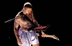 JUStin Bieber visszatért a Coachellára: korai slágereket idézett, vendégnek jött The Kid Laroi, Tems, Wizkid, Mk.gee és Dijon