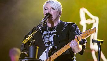 A The White House visszaszólt Natalie Maines Trumpot „fugly slut”-nak nevező posztjára