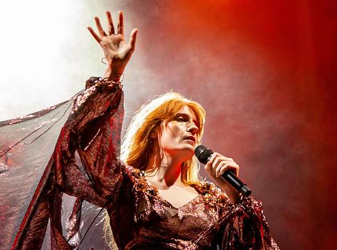 Titokzatos üzenetek utalnak a Florence + The Machine új albumára