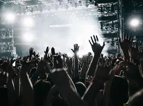 A brit parlament vizsgálatot sürget a Live Nation piaci fölénye miatt