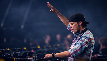 15 éves Avicii Levels című slágere, amely megváltoztatta a dance zenét