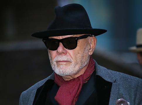 Gary Glitter újabb történeti szexuális bűncselekményekkel kapcsolatos ügyben áll bíróság elé