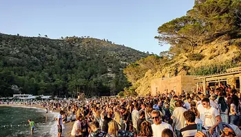 Ibiza szigetszinten befagyasztaná az új klubengedélyeket a PIAT keretében
