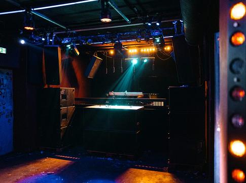 16 éves a ://about blank: háromnapos rave-el ünnepel Berlin egyik legszabadabb klubja