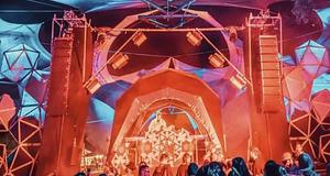 Nyomás alatt a Waldfrieden: veszélybe került a „Hai in den Mai” psytrance/Goa-fesztivál