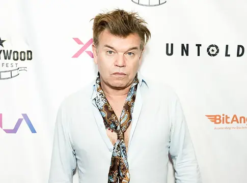 Paul Oakenfold lesz az első DJ, aki a Galápagos-szigeteken lép fel
