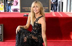 Miley Cyrus csillagot kapott a Hollywood Walk of Fame-en