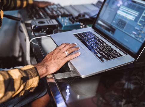 A RAM-hiány a laptoppiacon a zenei producereket is érzékenyen érintheti