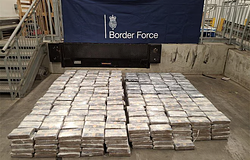 Banánszállítmányban érkezett kokain: közel egy tonnát foglaltak le Southamptonban