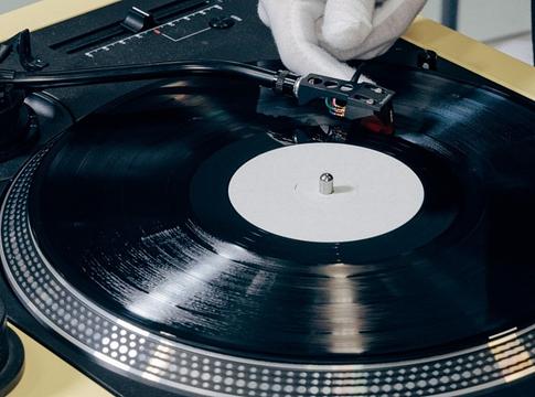 Csődbe ment a berlini Objects Manufacturing vinyl nyomda