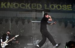 Deréktól lefelé megbénult egy nő a Knocked Loose koncertjén