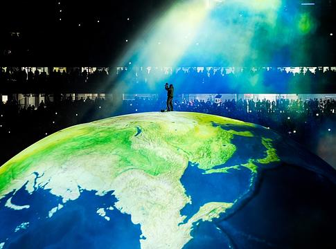 Kanye West rekordot emleget az isztambuli stadionbulin, közben sorra maradnak az európai dátumok