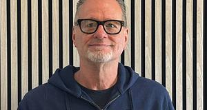 DJ Dag vinylistentiszteletet tart Frankfurtban