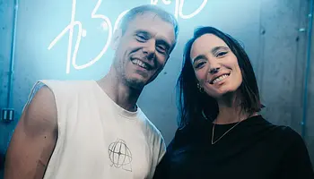 Armin van Buuren váratlanul beszállt Amelie Lens szettjébe az ADE-n