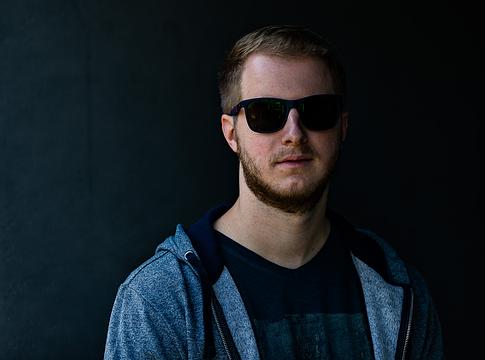Julian Knoxx: a német DJ, aki a világ színpadára készül